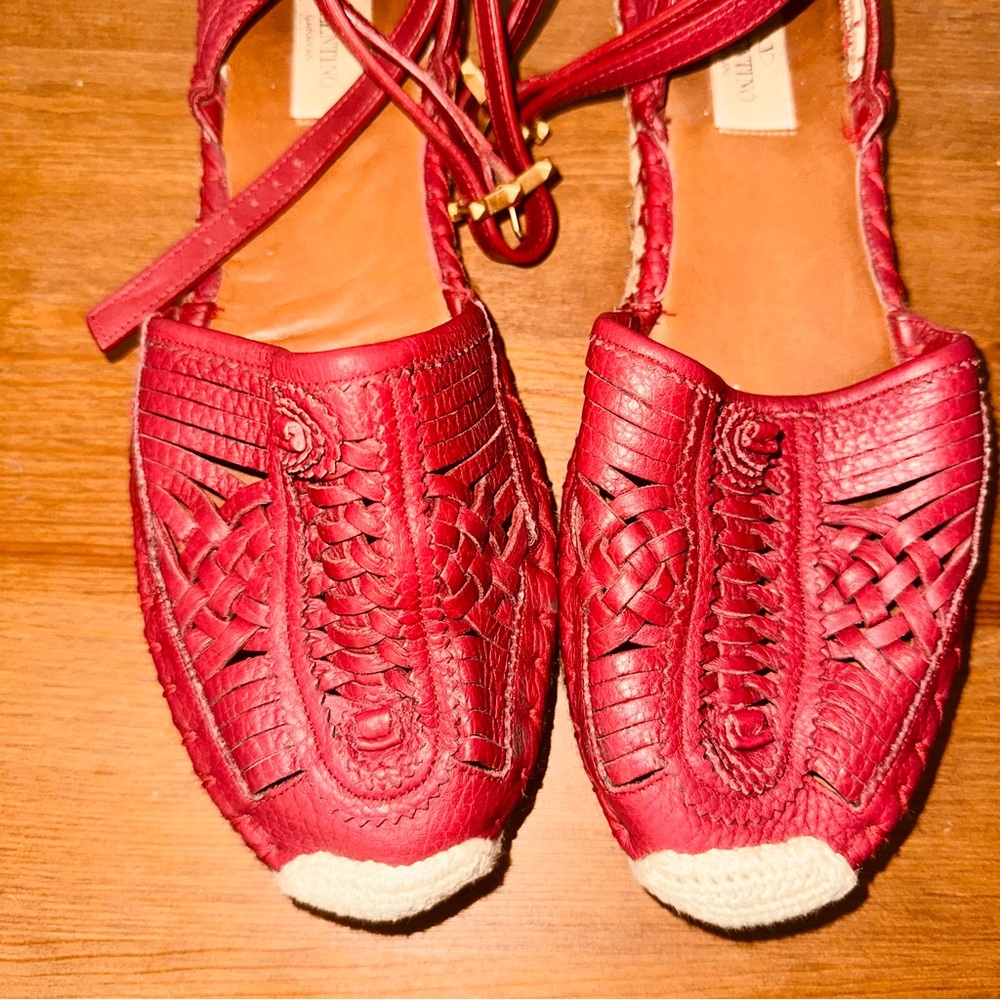 Valentino Garavani Ruby Red Leather Espadrille Made in Italy Coastal Romantic 39